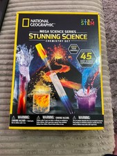 NATIONAL GEOGRAPHIC Stunning Chemistry Set - Mega Science Kit -unopened