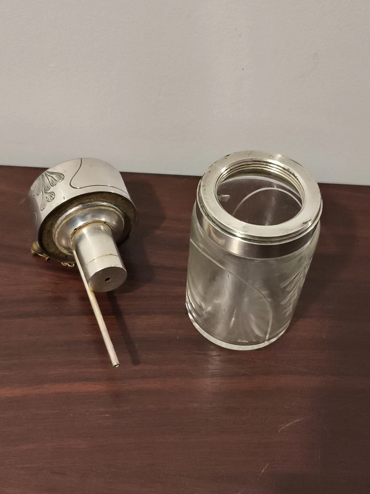 Vaporisateur à pompe argent et cristal gravé, fin XIXé, signé K Frères (3) - Photo 3/4