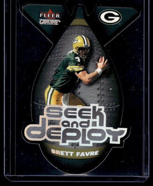 2001 Fleer Genuine Seek and Deploy Brett Favre Green Bay Packers #7