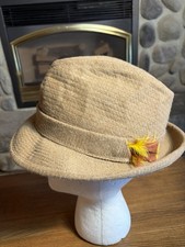 Vintage Dobbs Fifth Avenue  The Euclid  Hat Fedora 7 1/8 Tan Felt Feather