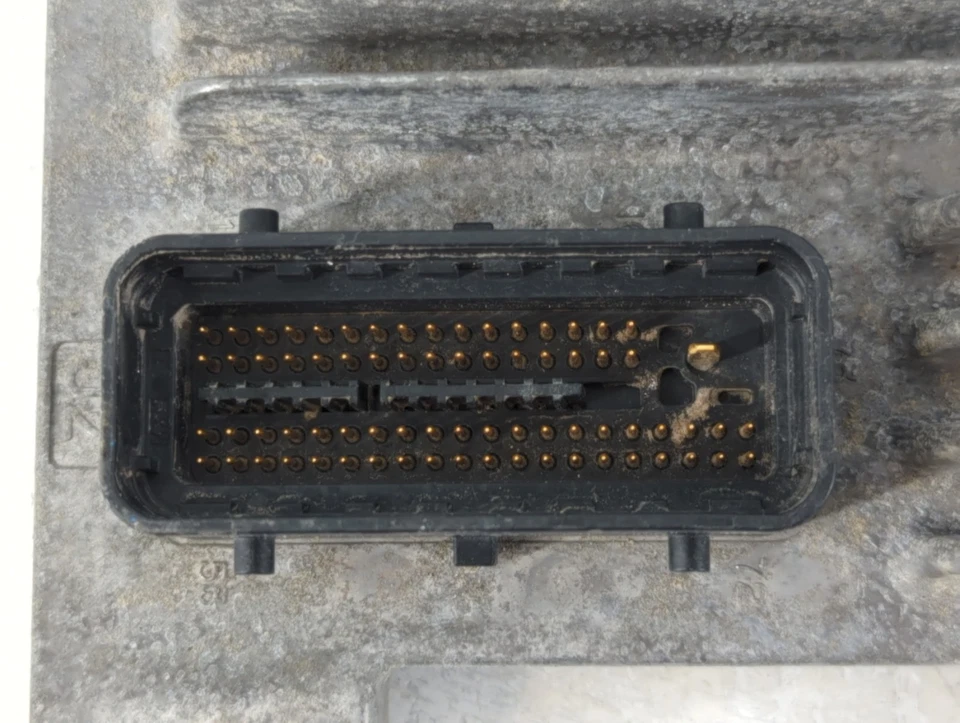 土星 Ls1 发动机控制电脑 Ecu Pcm Ecm Pcu Oem 12579044 QIXL5 — 第 3/4 张图片