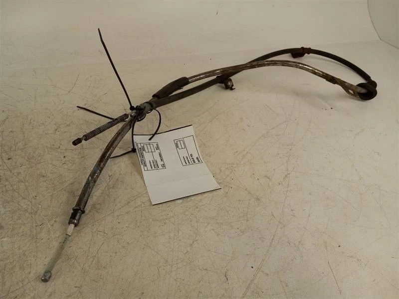 Cable freno estacionamiento derecho Nissan Sentra 2010 5590 Foto 3 de 4