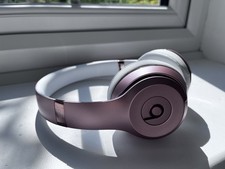 Beats Solo3 Wireless Headphones Rose Gold & White – Case & Cable