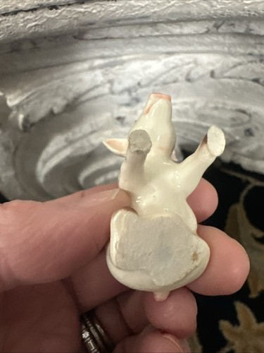 2 Hagen Renaker Retired Pigs Piglet Seated Maureen Love Miniature Mini - Picture 12 of 12