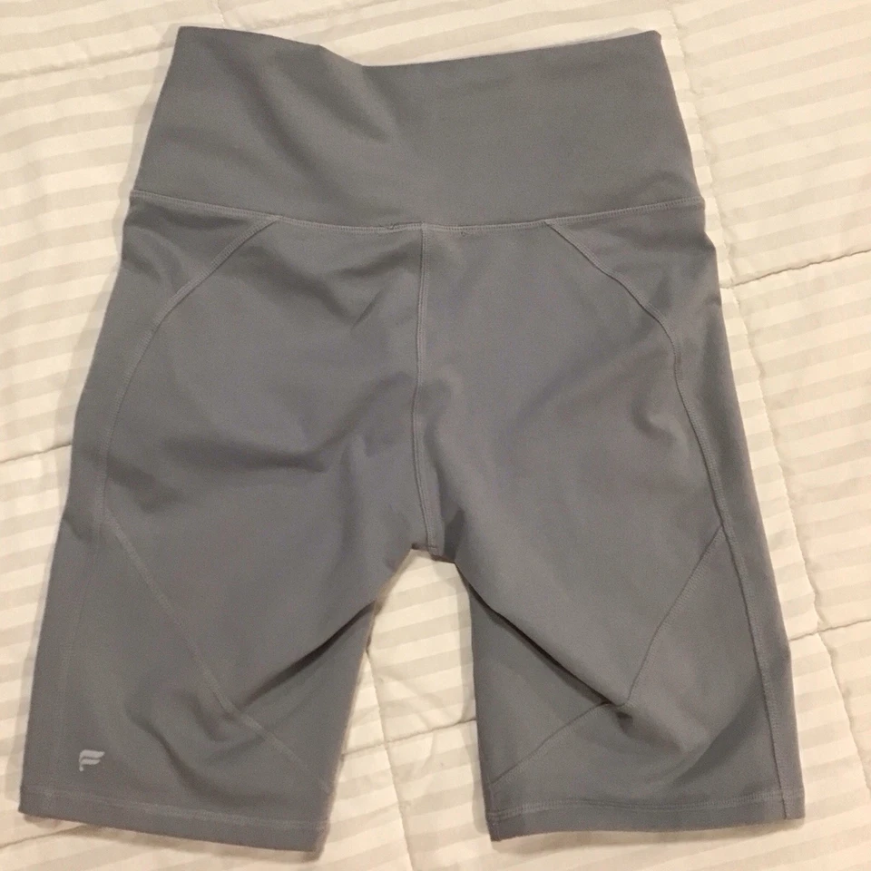 Pantalones Cortos Fabletics Para Mujer Cintura Alta Power Hold 9 Pulgadas Talla S Gris Foto 2 de 4