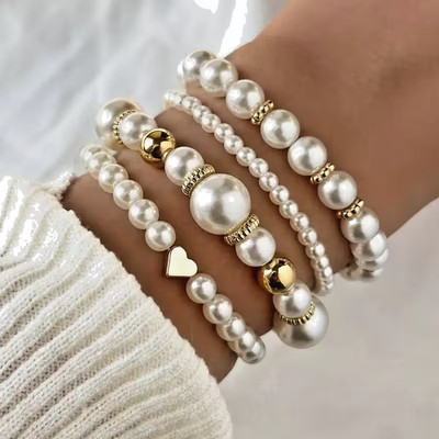    4-teiliges Perlenarmband-Set   Zeitlose Eleganz in Weiß & Gold   