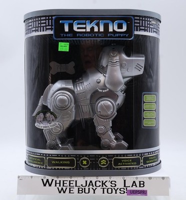 Tekno The Robotic Puppy Dog SILVER 2000 Manley Toy Quest NEW MISP