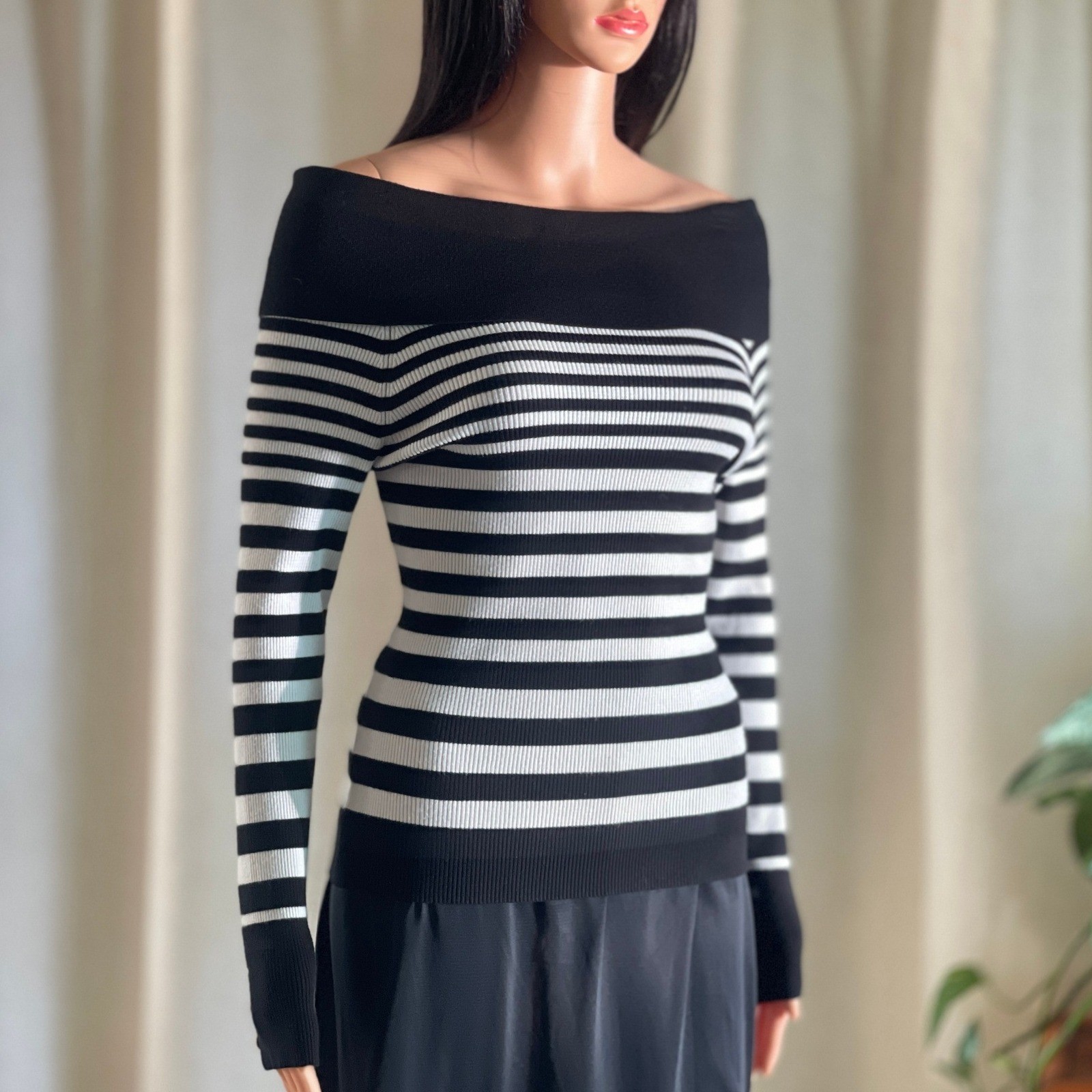 White House Black Market Off The Shoulder Striped Ribbed Knit Top Parisian L