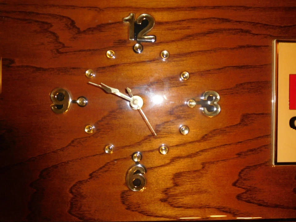 Motorcraft Original Vintage Advertising Logo on Wood Lacquered Clock Start Motor - Image 4 of 4