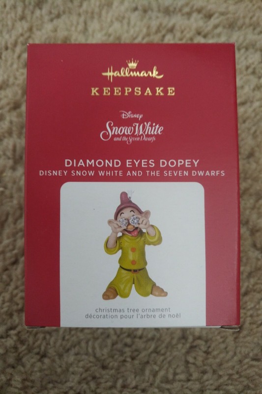 Brand New 2021 Hallmark Keepsake Disney Snow White Diamond Eyes Dopey ornament