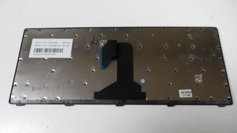 Lenovo IdeaPad S400 - Teclado QWERTY plateado y negro - 25213441 / Probado Foto 2 de 4