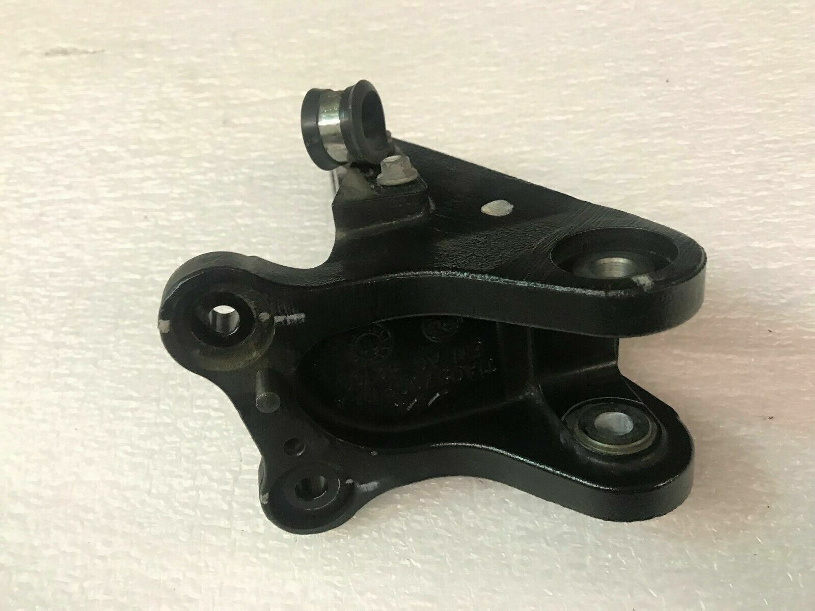 MCLAREN MP4-12C FRONT LEFT SHOCK MOUNT BRACKET OEM 11A0579CP