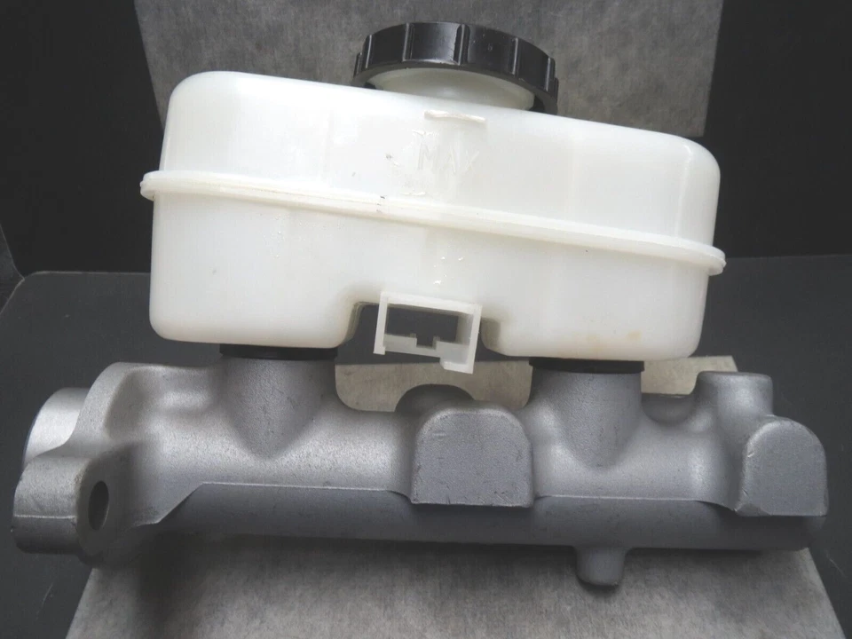 Brake Master Cylinder for 95-97 Mazda B2300 B3000 B4000 Made in USA Ships Fast! - Image 2 of 4