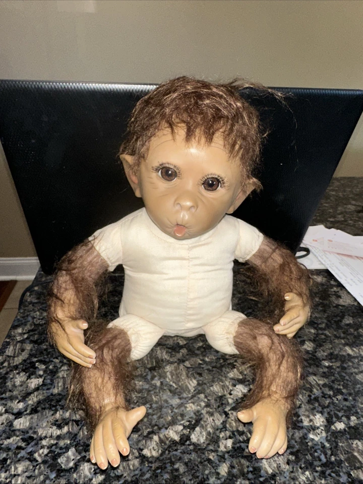 ADG Ashton Drake COCO 16" Real Touch Vinyl Monkey Baby Doll Linda Murray - Image 3 of 4