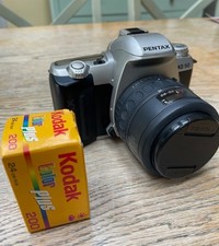 Pentax MZ-30 35mm Film SLR Camera With 35-80mm Lens