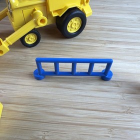 Lego DUPLO Bob The Builder Set 3272 Scoop on Road  Nearly Complete 2001