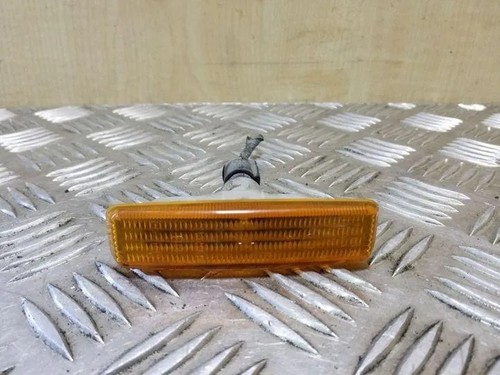 BMW 5 E39 Kotflügelblinker vorne links 8360589 3.00 Diesel 142kw 2002 26077619