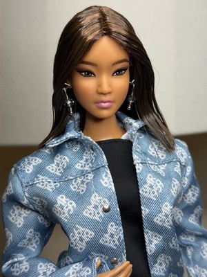 barbie basics model 01~custom and restyled hair~made to move curvy body