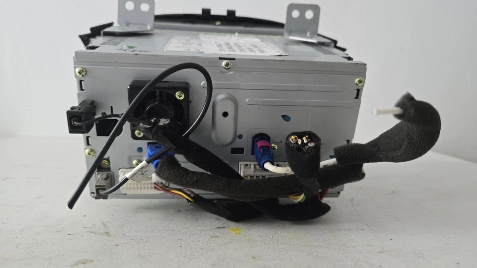 13-15 HYUNDAI IX35 SAT NAV RADIO STEREO AUDIO DISPLAY SCREEN UNIT 96560-2y600tjn - Image 4 of 4