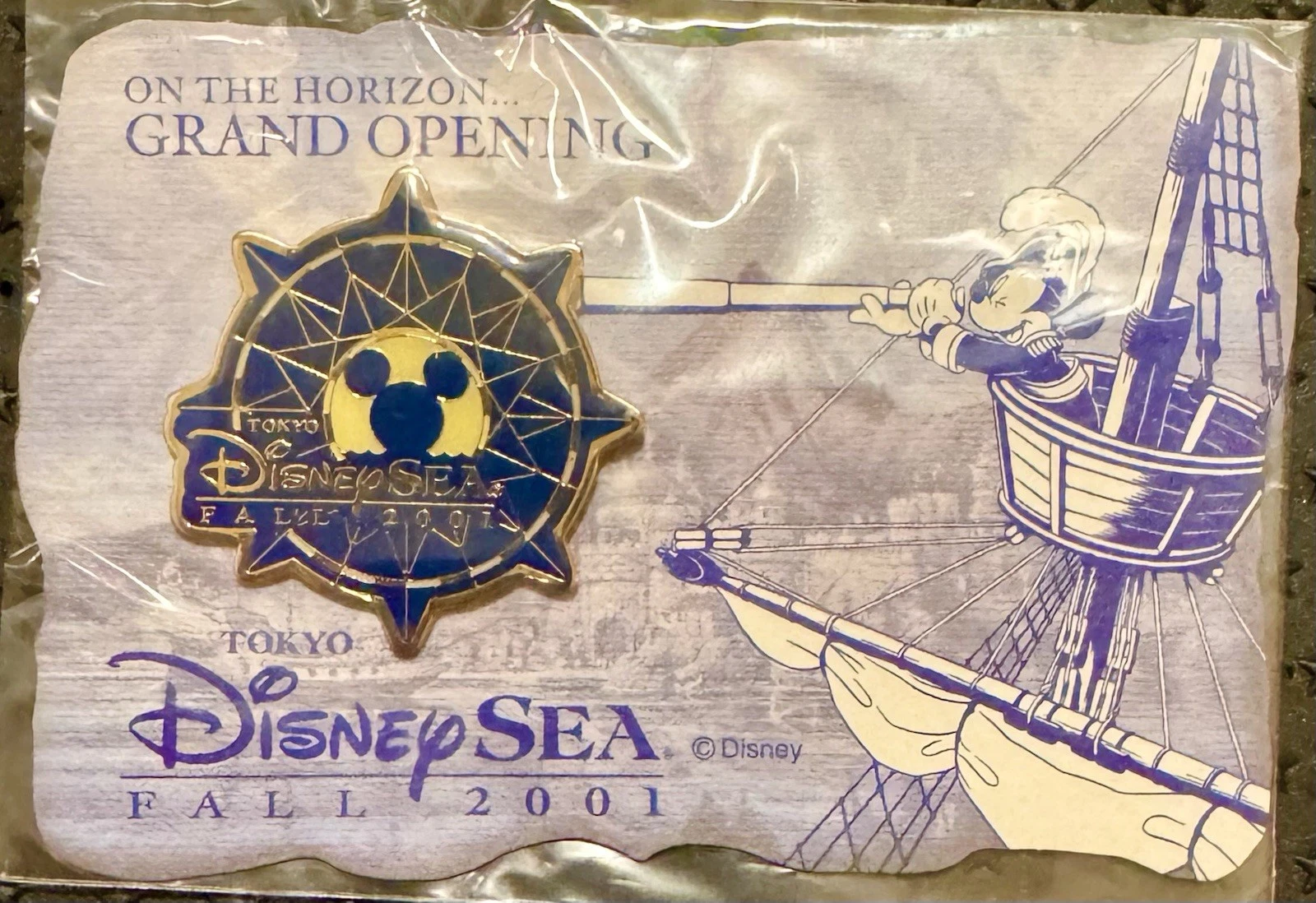 TOKYO DISNEYLAND DISNEY SEA 2001 GRAND OPENING PIN - Mint On Card