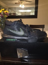 Size 11 - Nike LeBron Witness 8 Black Volt