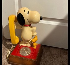Vintage Snoopy and Woodstock Rotary phone 1976