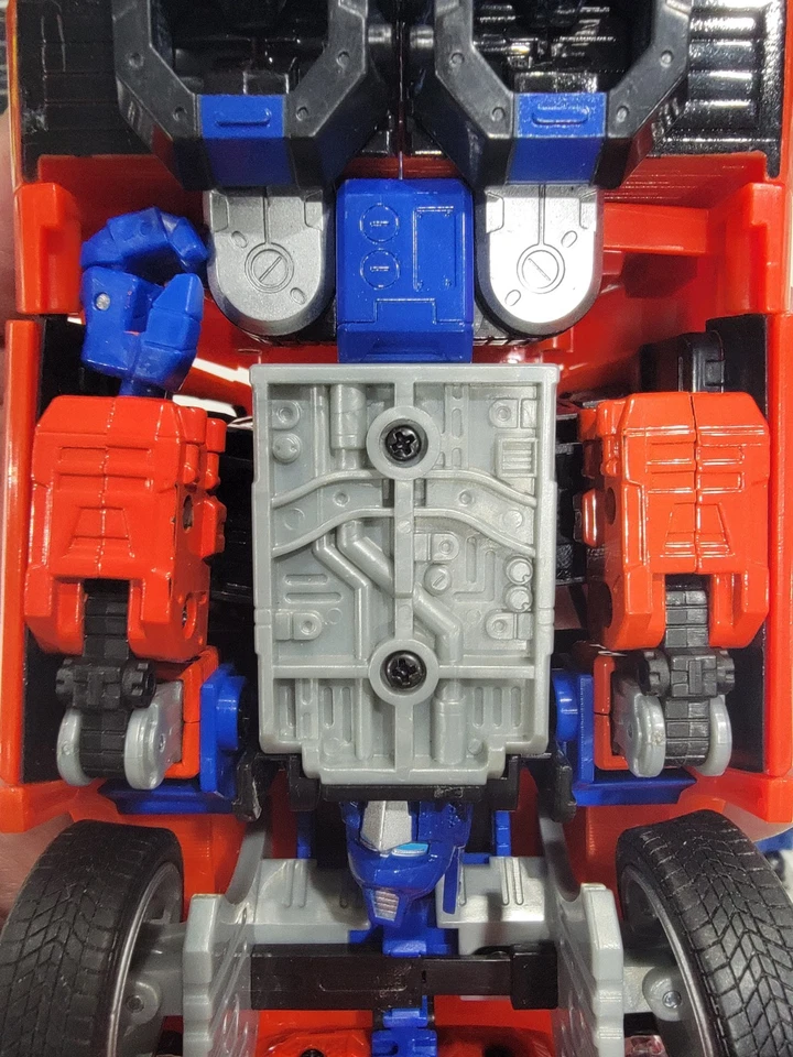 Transformers ALTERNATORS Optimus, Shockblast y Wheeljack Foto 3 de 3
