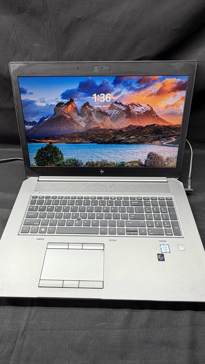 HP ZBook 17 G5 17.3” WIN 11 Xeon E-2176M 48GB RAM 2x256GB SSD (512