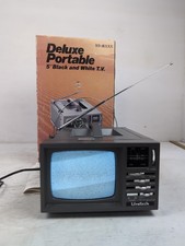 Uratech Model Ct-105 Deluxe Portable TV 5” Battery Operated External Antenna Box