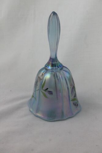 Fenton 1997 Iris su campana raso blu nebbioso 7" Aurora dipinta a mano #9667 LS - Foto 2 di 12