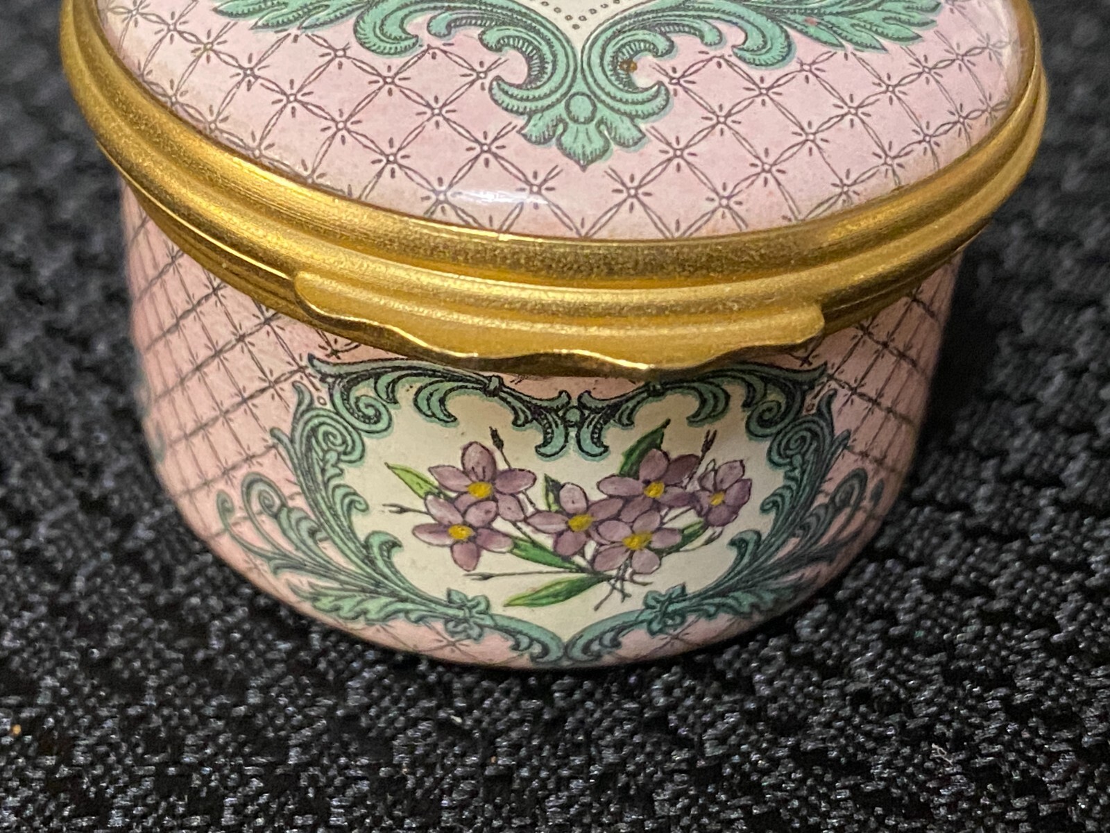 Picture 2 of 8