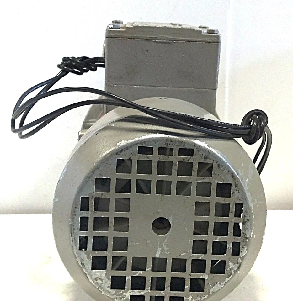 Siemens 1LA90632KA13 3 PH 380-420 V 3460 RPM Low Voltage Motor - Image 4 of 4