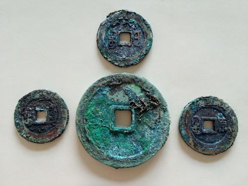 4pcs Ancient Chinese Coins China Old Dynasty Bronze Green Rust Currency Cash - Picture 2 of 5