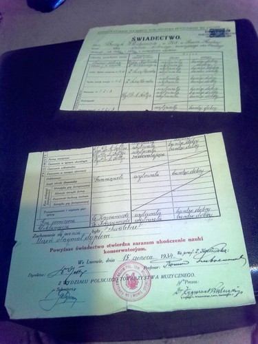 1930's Polish School Certificate With Official Stamp-TORN IN HALF-Shows Wear - Picture 3 of 8