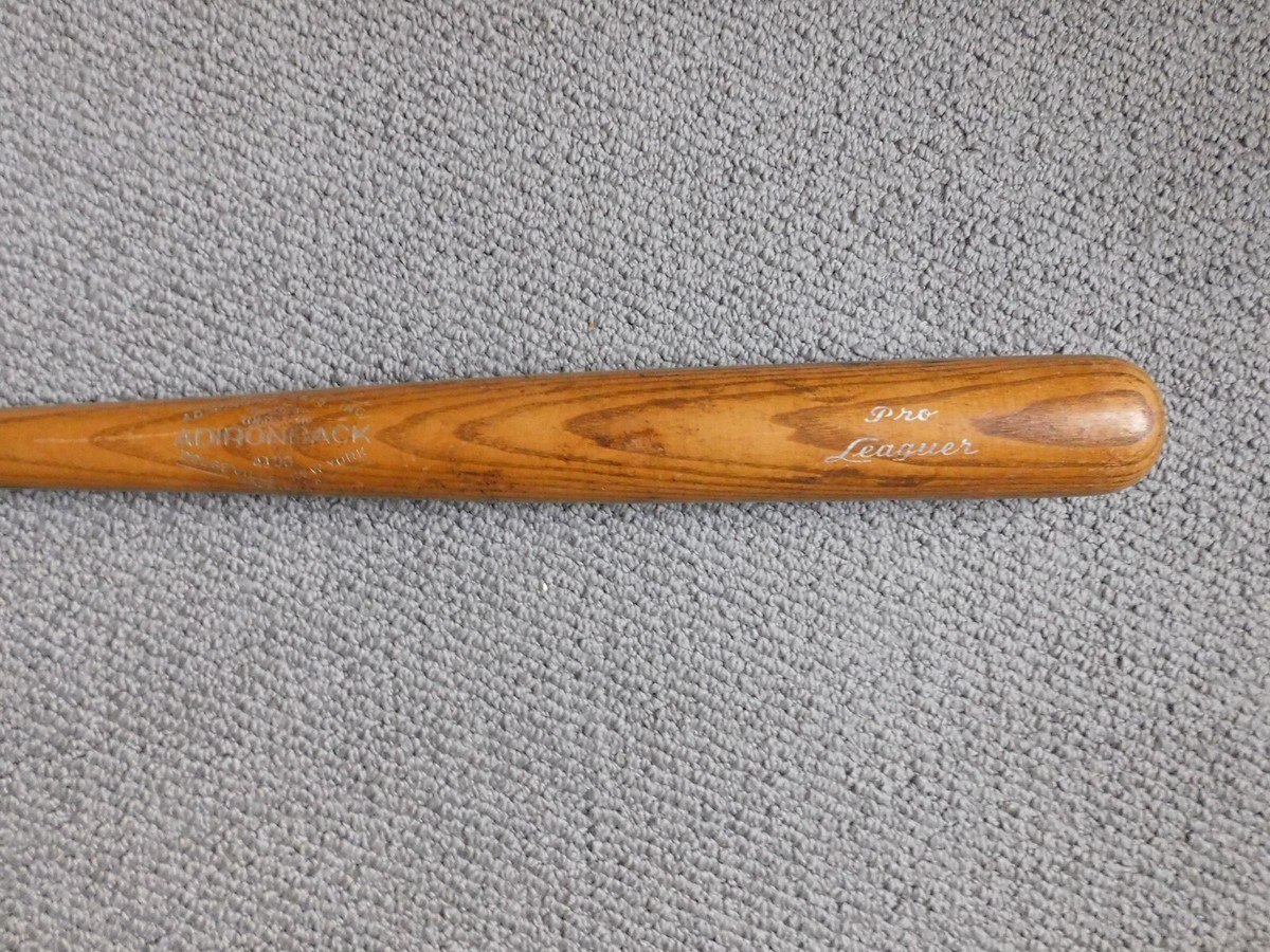 ADIRONDACK Dolgeville N. Y. 1950's Baseball Bat 35