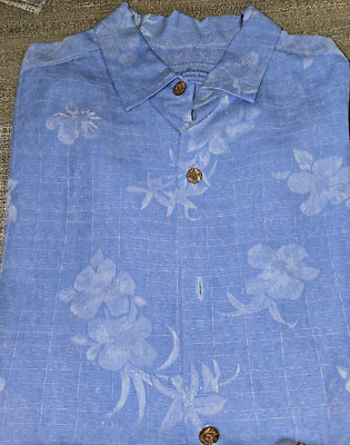 TOMMY BAHAMA 100% Silk Light Blue  Button Shirt Size M Floral Loop Collar