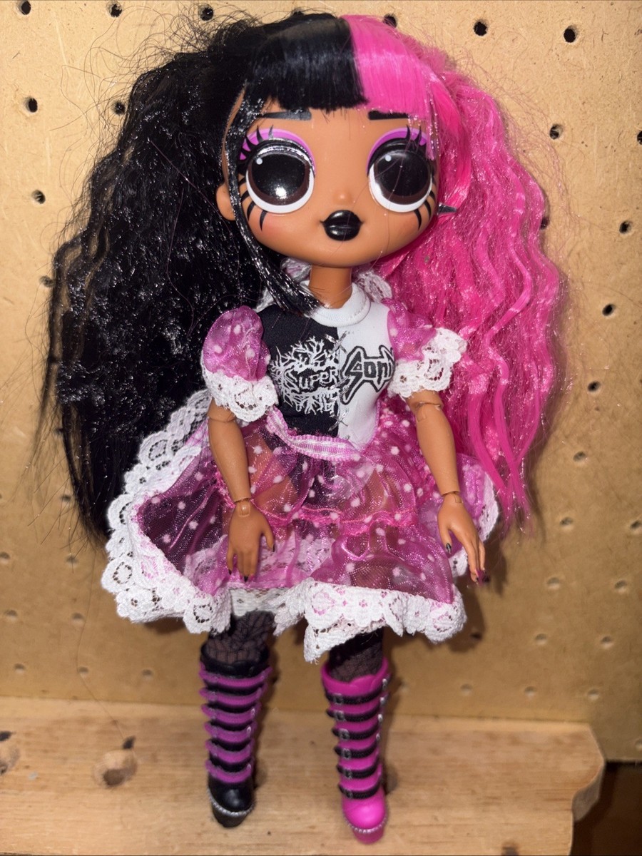 LOL Surprise OMG Remix Super Sonix Rock Metal Chick Doll Onlu Pink