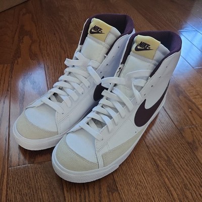 Nike Blazer Mid 77 Vintage White Team Red 7Y or 8.5W Never Worn No Box FLAWLESS