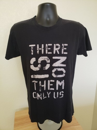 Tshirt U2 Barker Hangar 2014 Santa Monica "Non ci sono solo noi" rara taglia S - Foto 2 di 4
