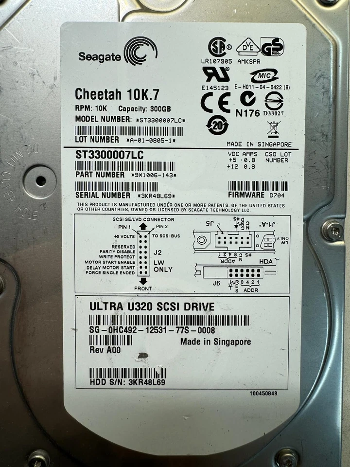 SEAGATE 9X1006-143 ST330007LC 300GB 10K RPM SCSI Ultra320 80pin 8MB 3.5" HDD - Image 2 of 4