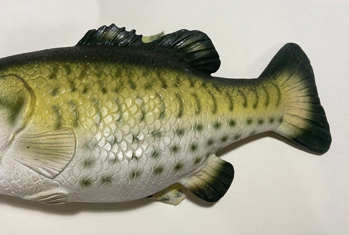 【中古】 Singing Fish ＆ Other Short Stories GreenSeptet Big Mouth Billy Bass The Singing Sensation Singing Fish for