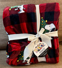 Berkshire Peanuts Snoopy Christmas VelvetSoft Throw Buffalo Plaid 50x60 NWT