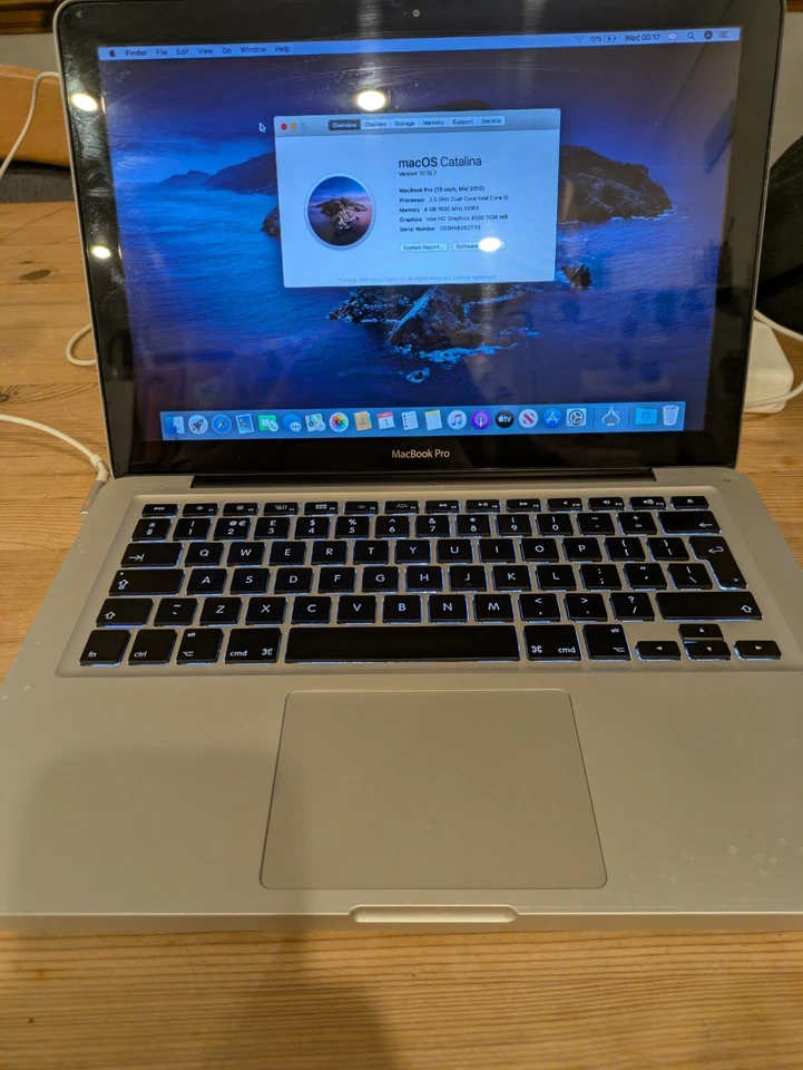 Apple MacBook Pro 13” 2.5GHz i5, 4GB RAM, 500GB Hard Drive - Image 2 of 4