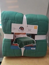 Mainstays by Becky G. & Alejandra Green Lily Cloud Quilt, Full/Queen