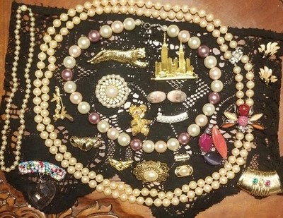 Vintage Jewelry Lot, Pearl Necklaces, Brooches, Slides, Ring, Earrings, 20 Items