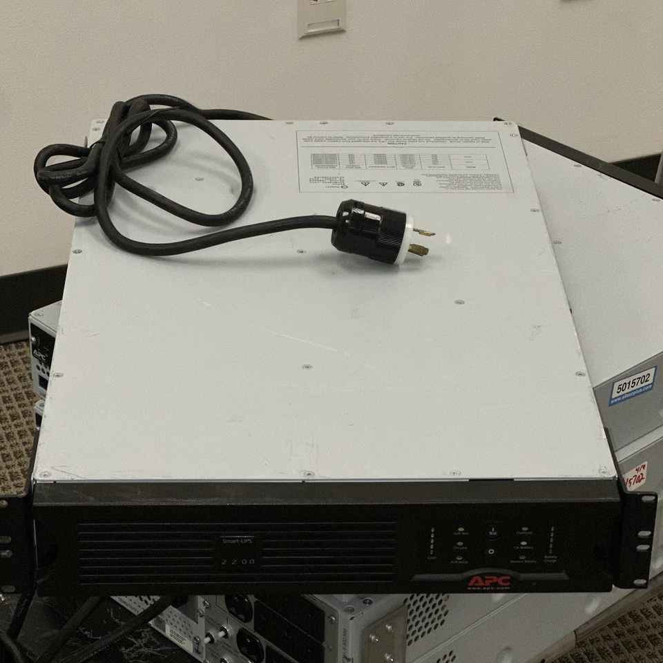 APC Smart-UPS 2200 SUA2200R2X106 Rackmount w/ AP9630 Card – No Batteries, Used - Image 2 of 4