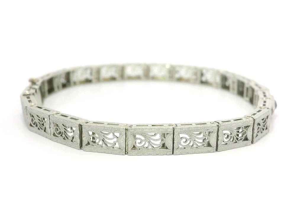 Antiguo brazalete Art Deco de filigrana floral de diamantes y zafiros de oro de 14k y platino Foto 2 de 4