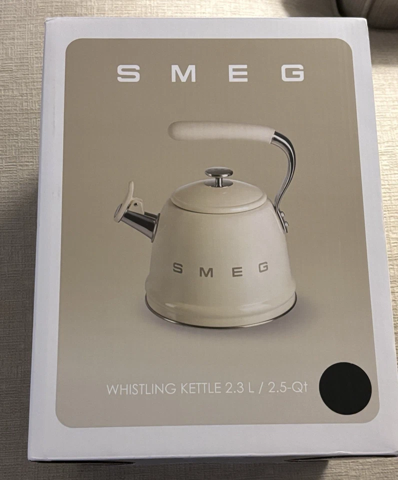 Hervidor de agua eléctrico SMEG - Hervidor de café eléctrico de acero inoxidable de 2,3 L negro - Nuevo en caja Foto 3 de 4