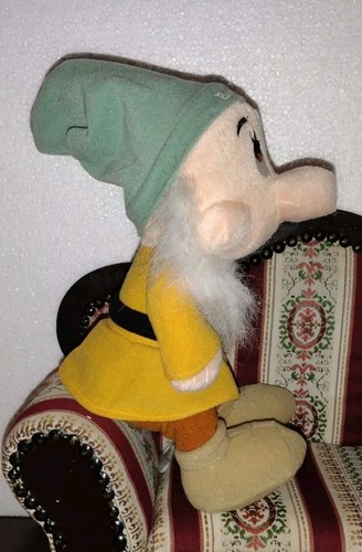 Sega Prize Disney Snow White Seven Dwarfs Bashful 12" Plush Stuffed Toy (O - Picture 4 of 7
