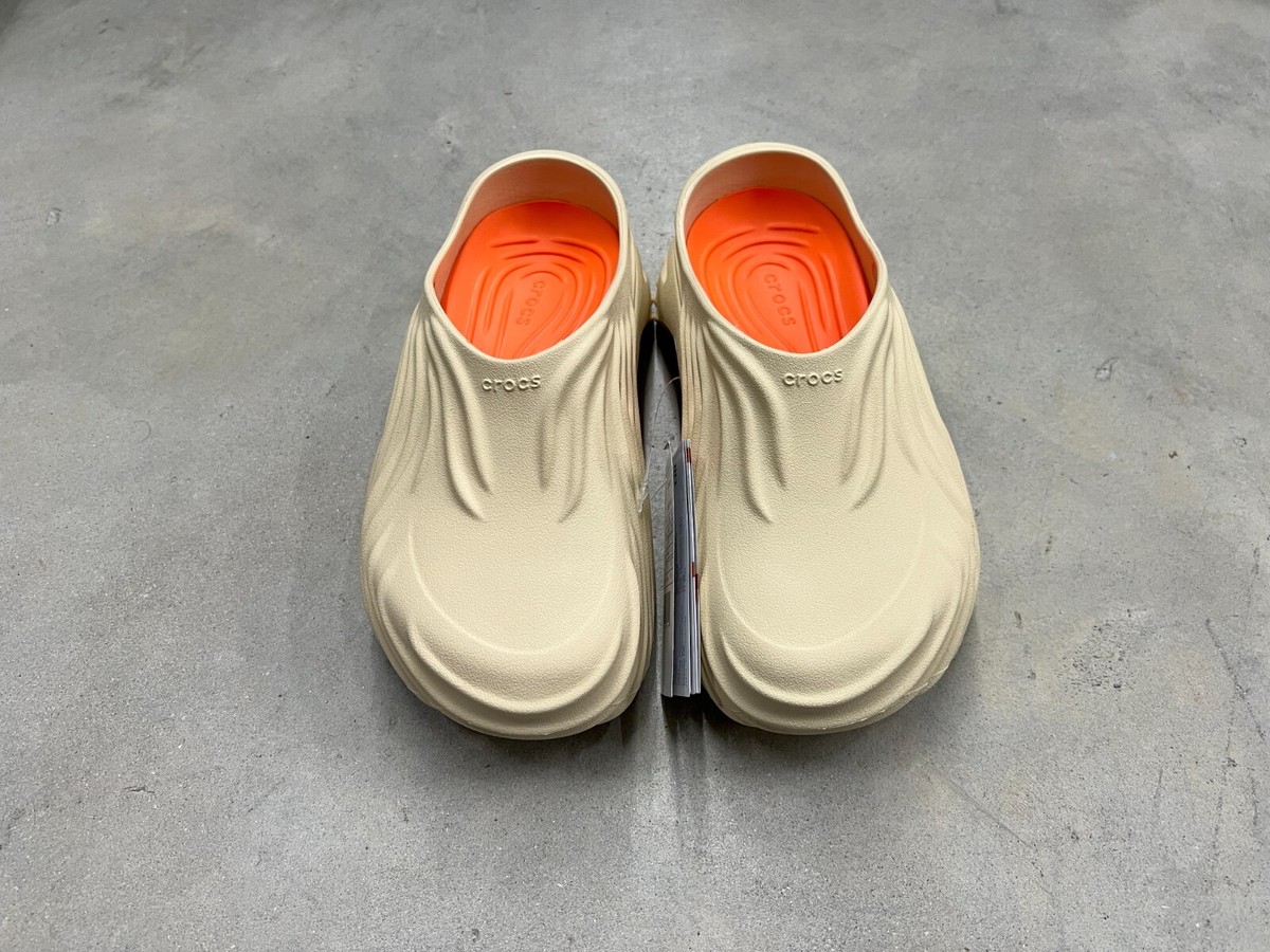 [CROCS] サンダル ECO WAVE アーモンドティント Crocs Men's Echo Wave Almond Tint Sandals Slides 210521-108
